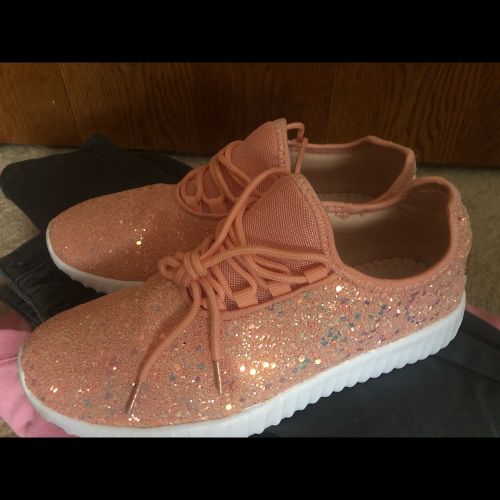 Peach filly flair shoes size 8.5